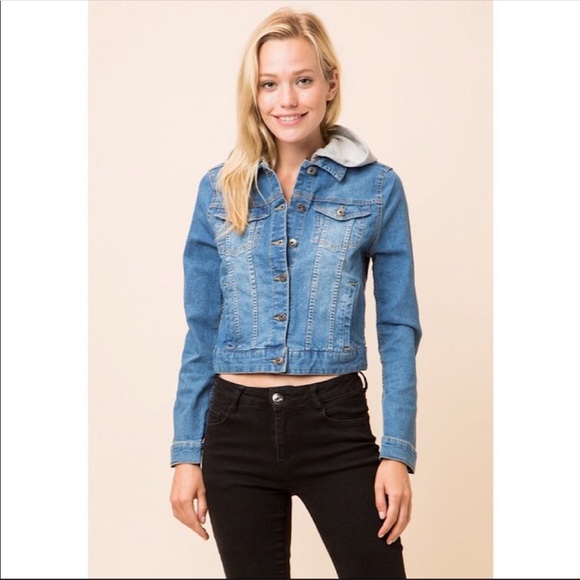 THE BOOKMARK Jackets & Blazers - NEW! CROPPED DENIM JACKET WITH HOODIE SIZE LARGE